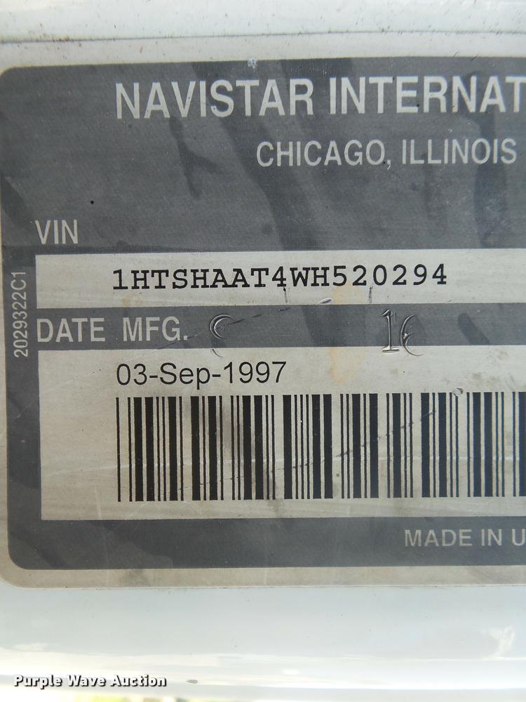 image for item DB7458 1998 International 4900 bucket truck