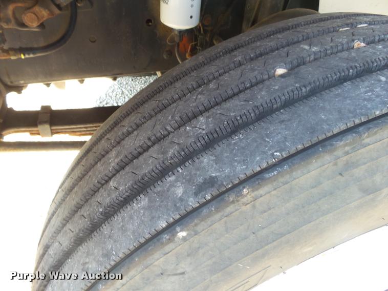 image for item DB7459 1998 Freightliner FL70 bucket truck