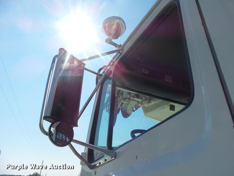 image for item DB7459 1998 Freightliner FL70 bucket truck