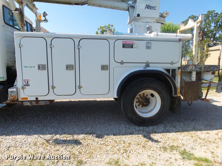image for item DB7459 1998 Freightliner FL70 bucket truck