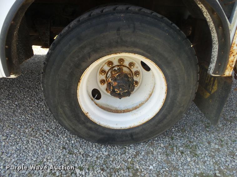 image for item DB7459 1998 Freightliner FL70 bucket truck