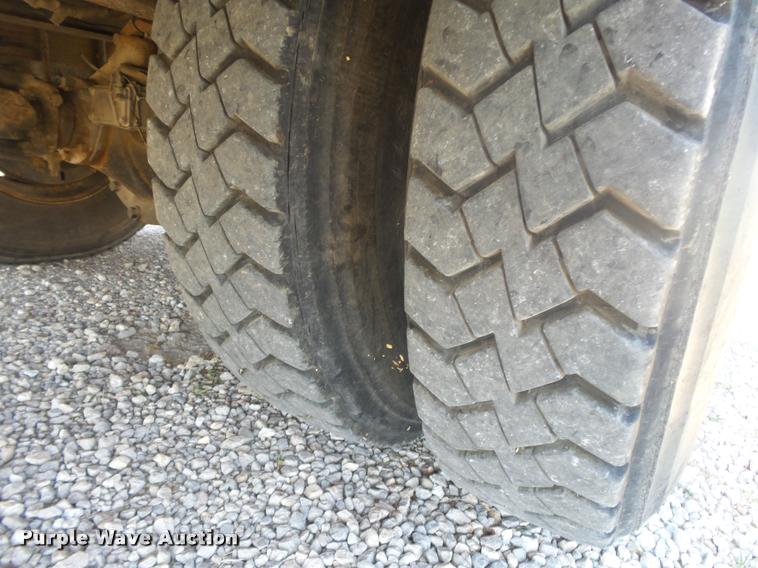 image for item DB7459 1998 Freightliner FL70 bucket truck