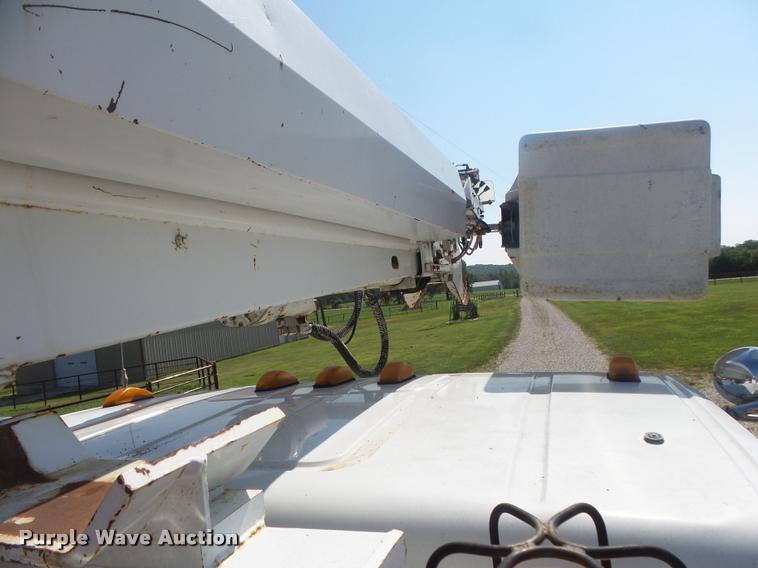 image for item DB7459 1998 Freightliner FL70 bucket truck