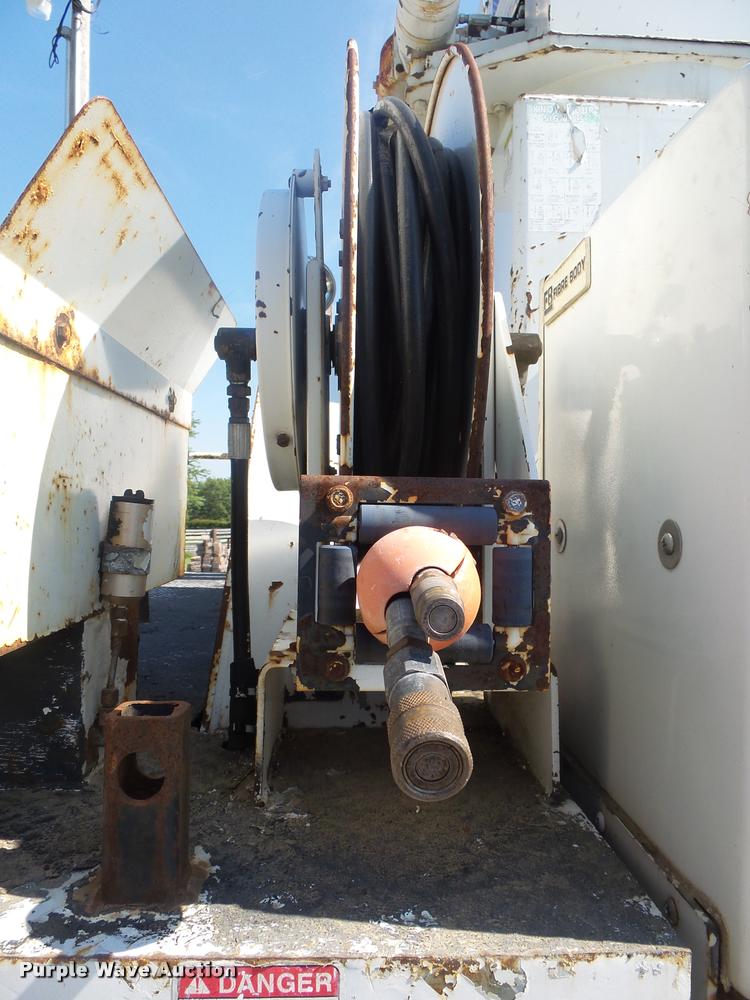 image for item DB7459 1998 Freightliner FL70 bucket truck