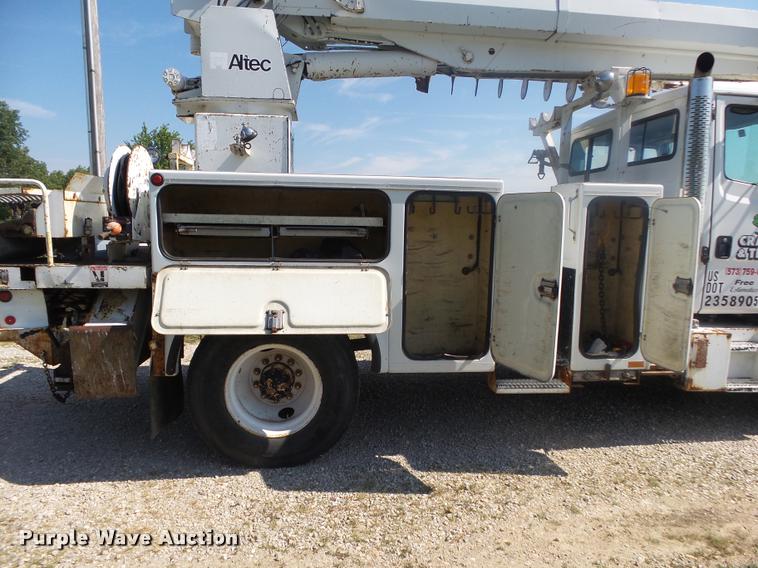 image for item DB7459 1998 Freightliner FL70 bucket truck