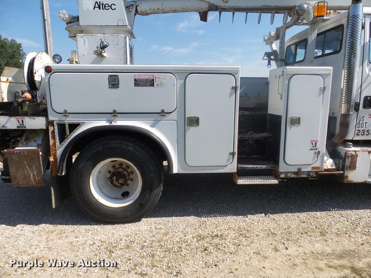 image for item DB7459 1998 Freightliner FL70 bucket truck