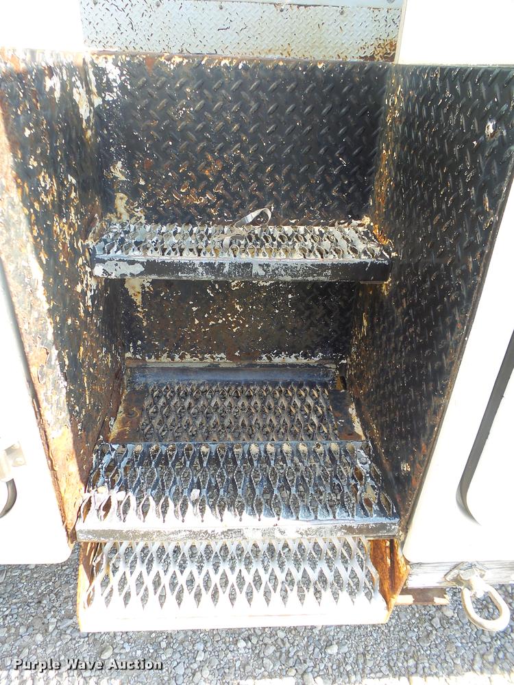 image for item DB7459 1998 Freightliner FL70 bucket truck