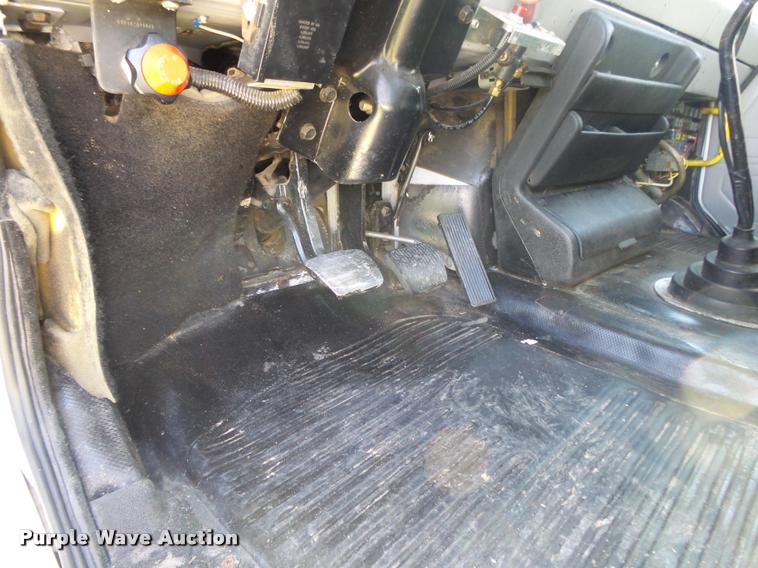 image for item DB7459 1998 Freightliner FL70 bucket truck