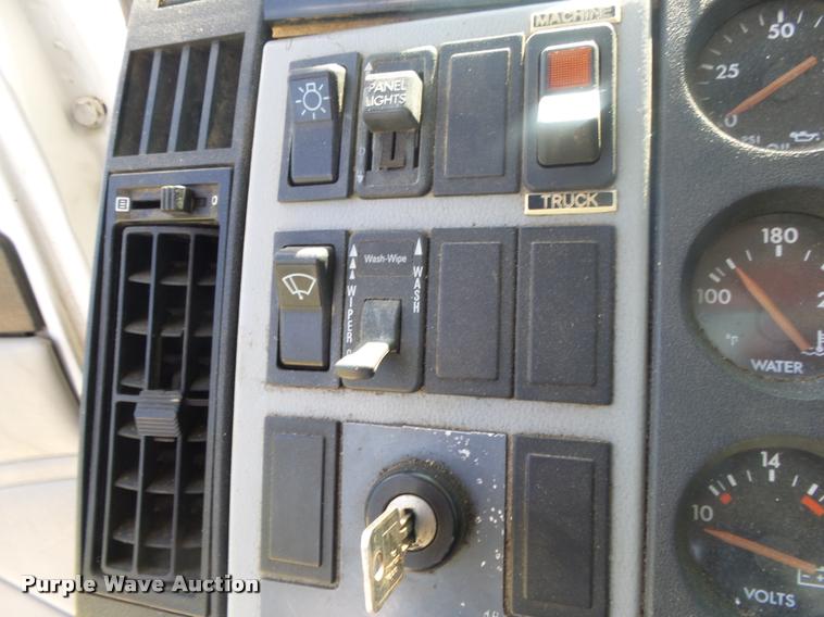 image for item DB7459 1998 Freightliner FL70 bucket truck