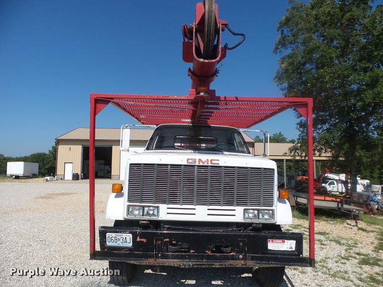 image for item DB7460 1989 GMC TopKick 7000 bucket truck