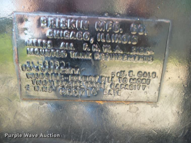 image for item DB7460 1989 GMC TopKick 7000 bucket truck