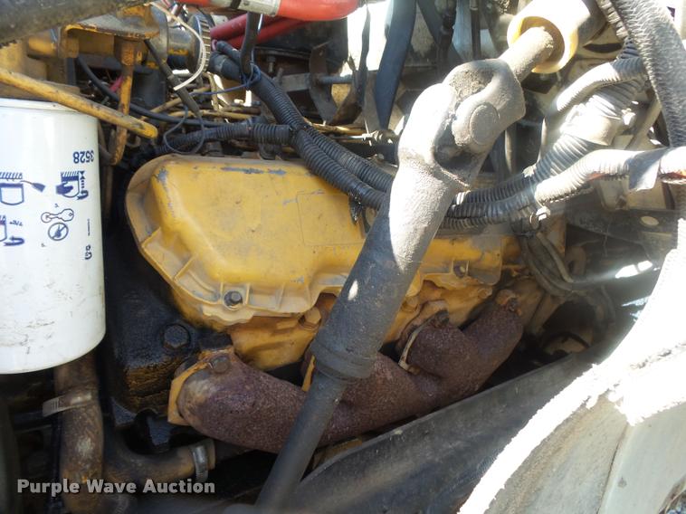 image for item DB7460 1989 GMC TopKick 7000 bucket truck