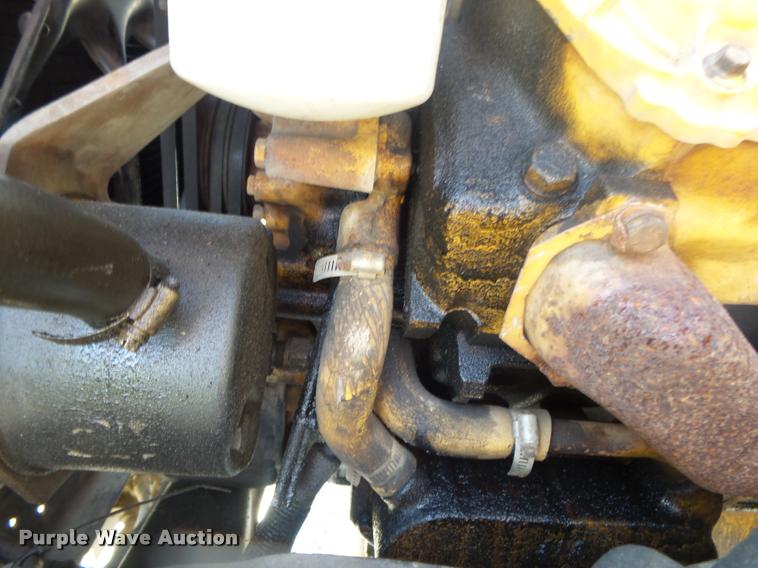 image for item DB7460 1989 GMC TopKick 7000 bucket truck