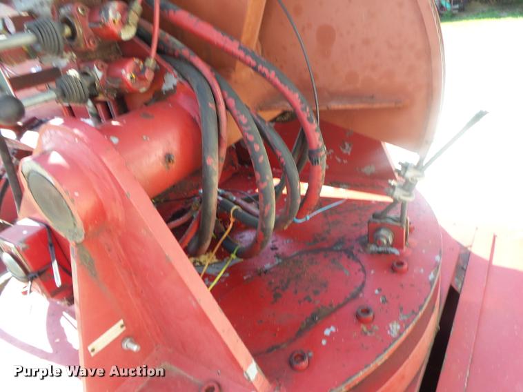 image for item DB7460 1989 GMC TopKick 7000 bucket truck