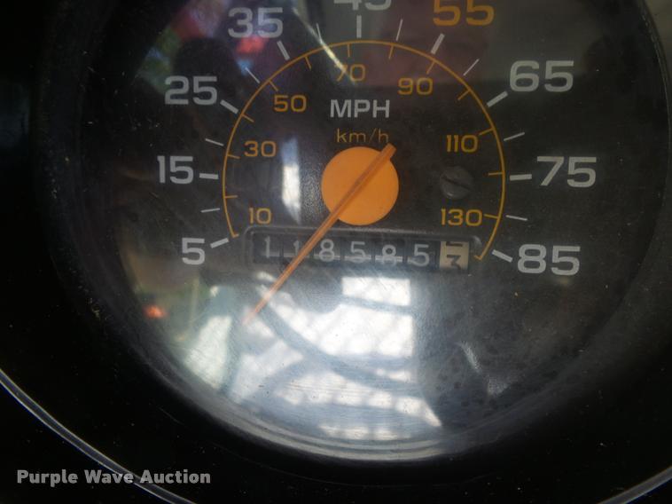 image for item DB7460 1989 GMC TopKick 7000 bucket truck