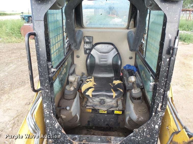 image for item DC3981 2011 Caterpillar 259B Series 3 skid steer