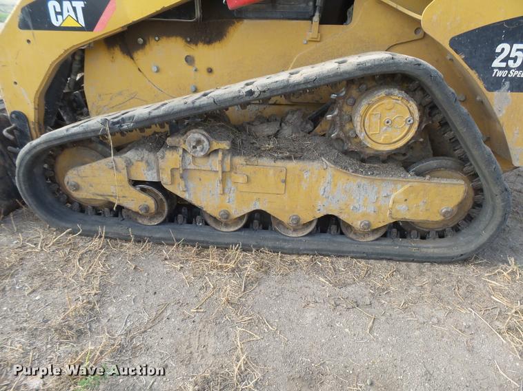image for item DC3981 2011 Caterpillar 259B Series 3 skid steer
