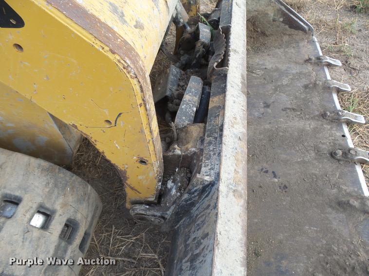 image for item DC3981 2011 Caterpillar 259B Series 3 skid steer