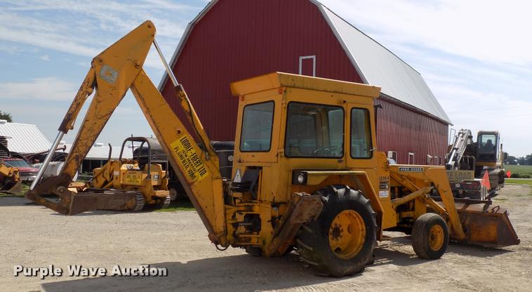 image for item DC4942 1979 John Deere 310AD backhoe