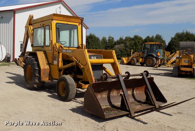 image for item DC4942 1979 John Deere 310AD backhoe