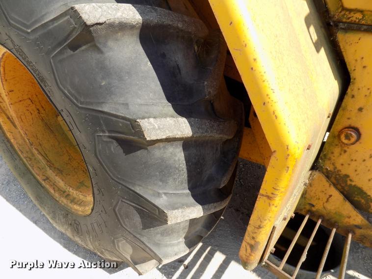 image for item DC4942 1979 John Deere 310AD backhoe