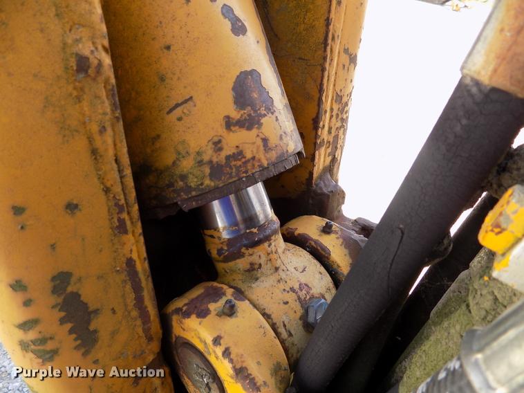 image for item DC4942 1979 John Deere 310AD backhoe