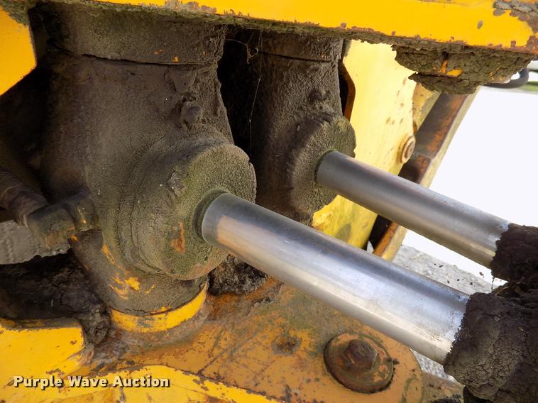 image for item DC4942 1979 John Deere 310AD backhoe