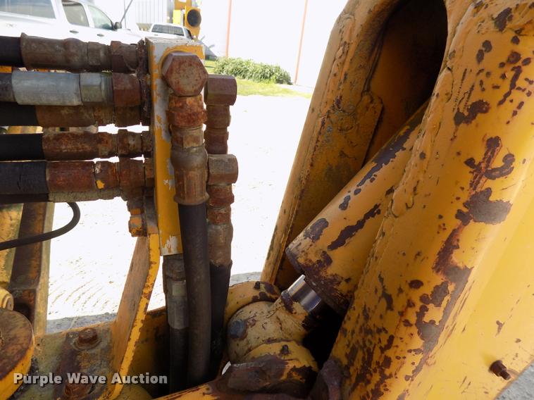 image for item DC4942 1979 John Deere 310AD backhoe