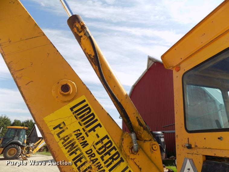 image for item DC4942 1979 John Deere 310AD backhoe