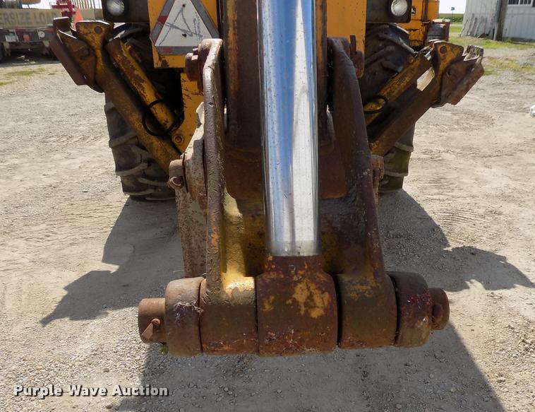 image for item DC4942 1979 John Deere 310AD backhoe