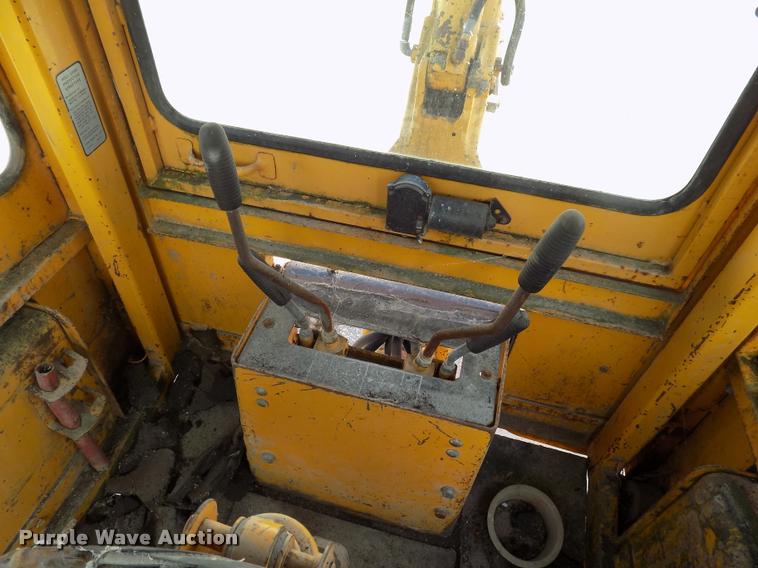 image for item DC4942 1979 John Deere 310AD backhoe