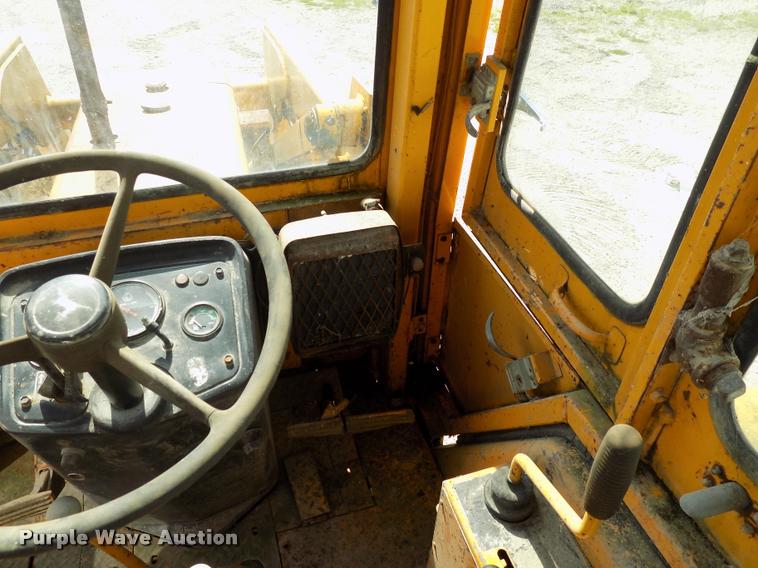 image for item DC4942 1979 John Deere 310AD backhoe