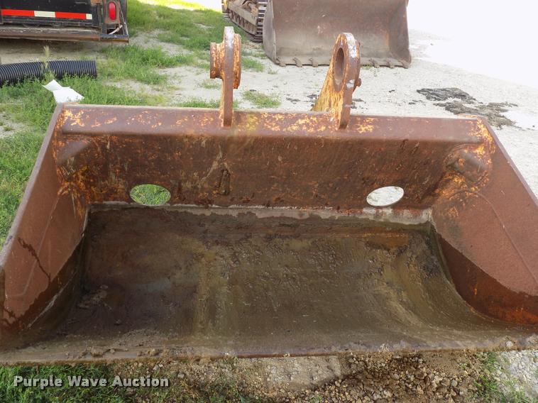image for item DC4943 Excavator bucket