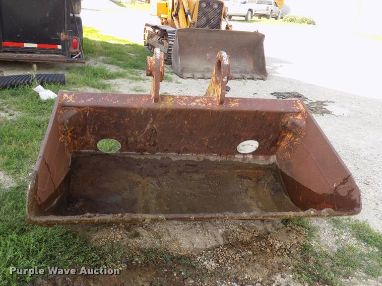 image for item DC4943 Excavator bucket