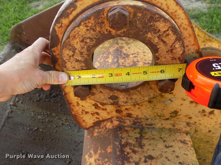 image for item DC4943 Excavator bucket