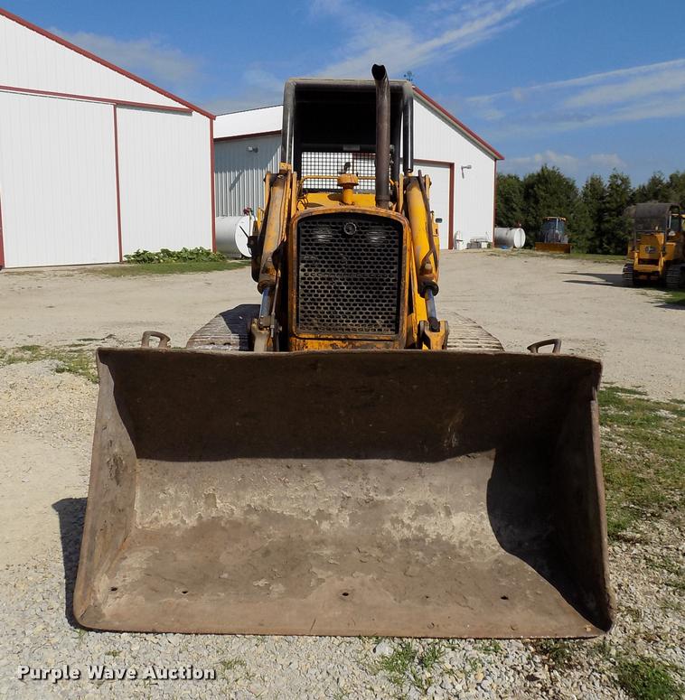 image for item DC4944 1976 John Deere 450CA loader