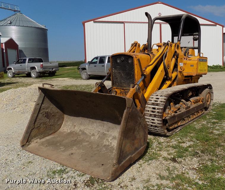 image for item DC4944 1976 John Deere 450CA loader