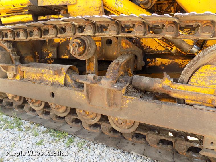 image for item DC4944 1976 John Deere 450CA loader