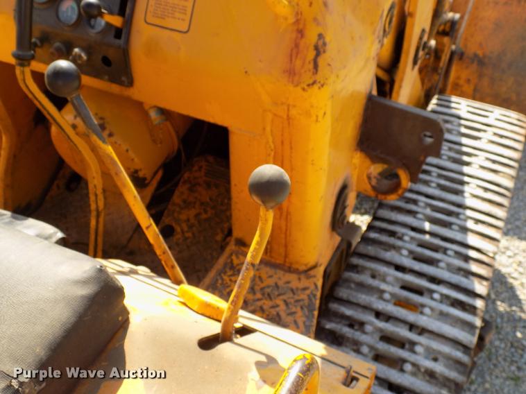 image for item DC4944 1976 John Deere 450CA loader