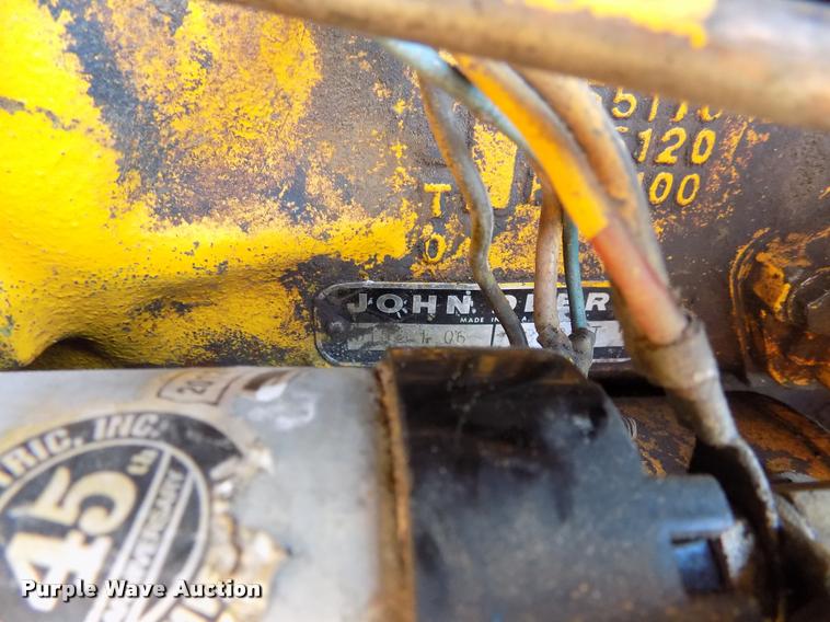 image for item DC4945 1970 John Deere 350B loader