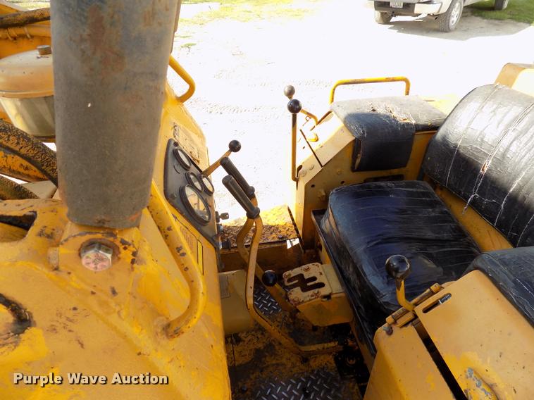 image for item DC4945 1970 John Deere 350B loader