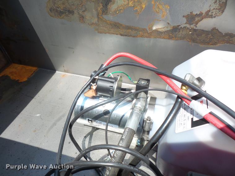 image for item DC5488 2017 Scotts dump trailer