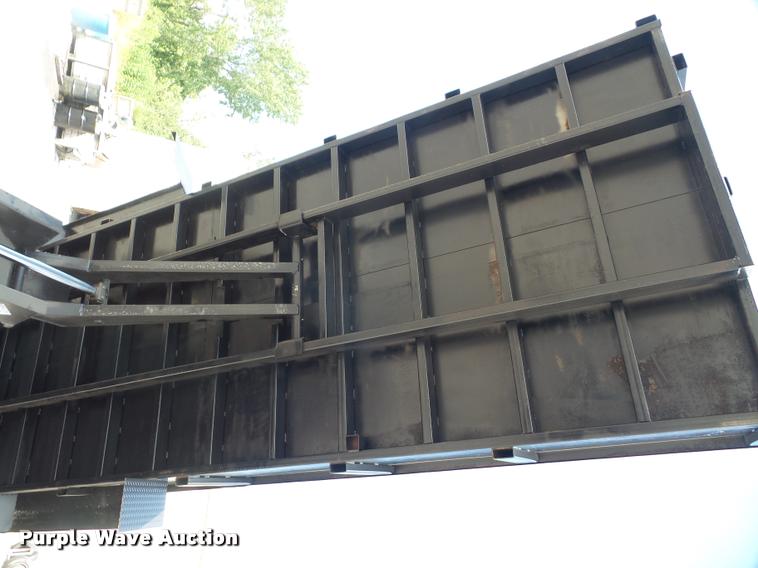 image for item DC5488 2017 Scotts dump trailer