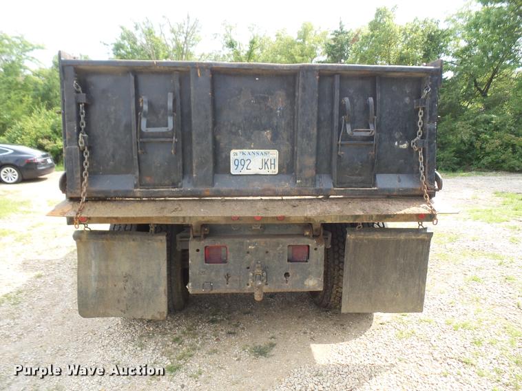 image for item DC5496 1997 International 4700 dump truck