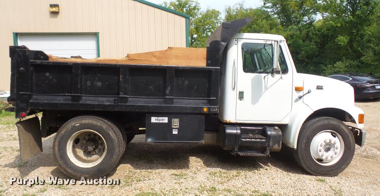 image for item DC5496 1997 International 4700 dump truck