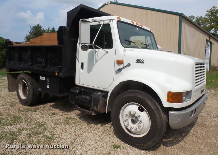 image for item DC5496 1997 International 4700 dump truck