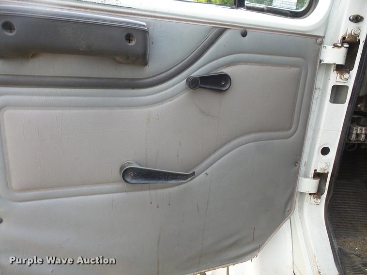 image for item DC5496 1997 International 4700 dump truck