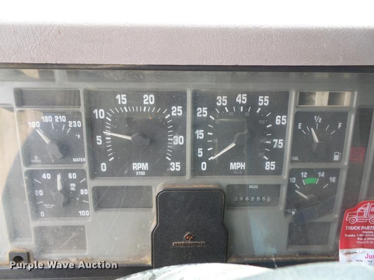 image for item DC5496 1997 International 4700 dump truck