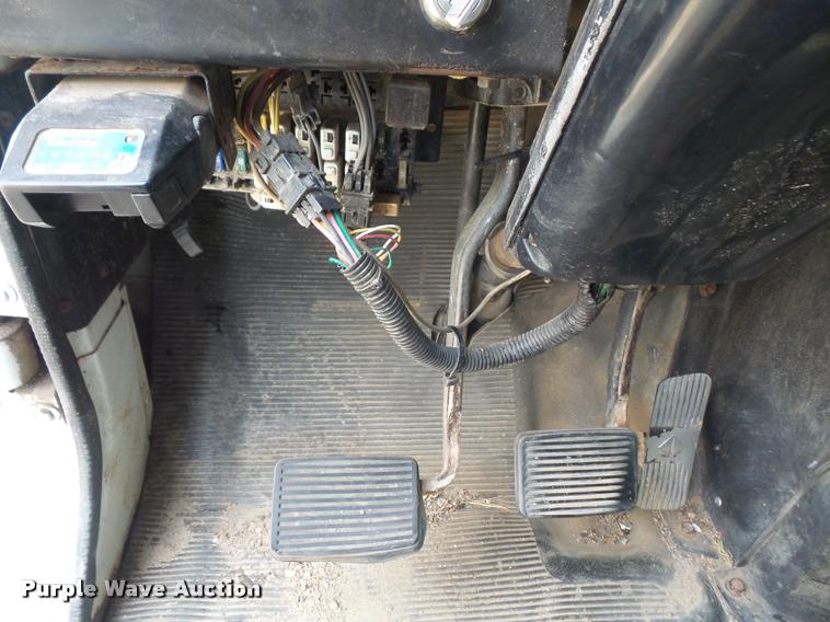 image for item DC5496 1997 International 4700 dump truck