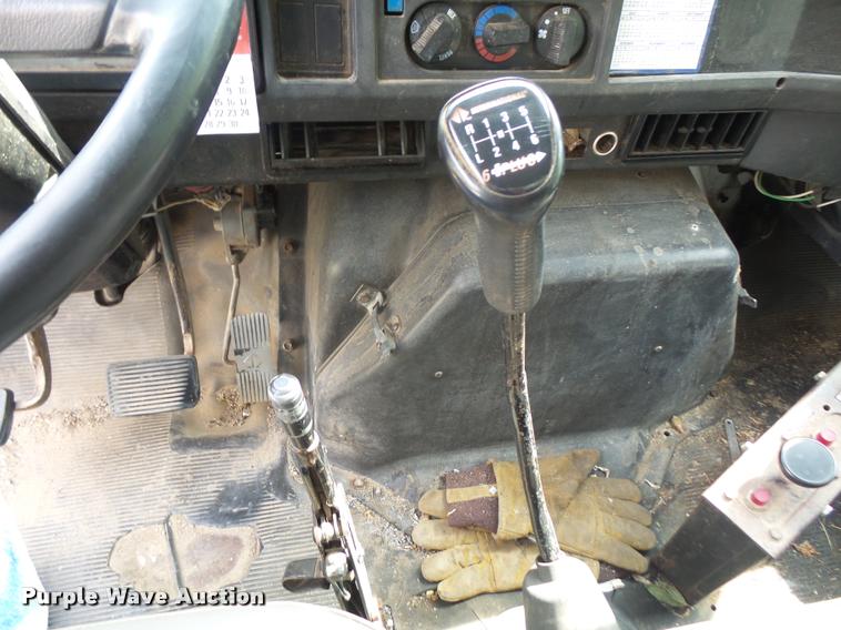 image for item DC5496 1997 International 4700 dump truck